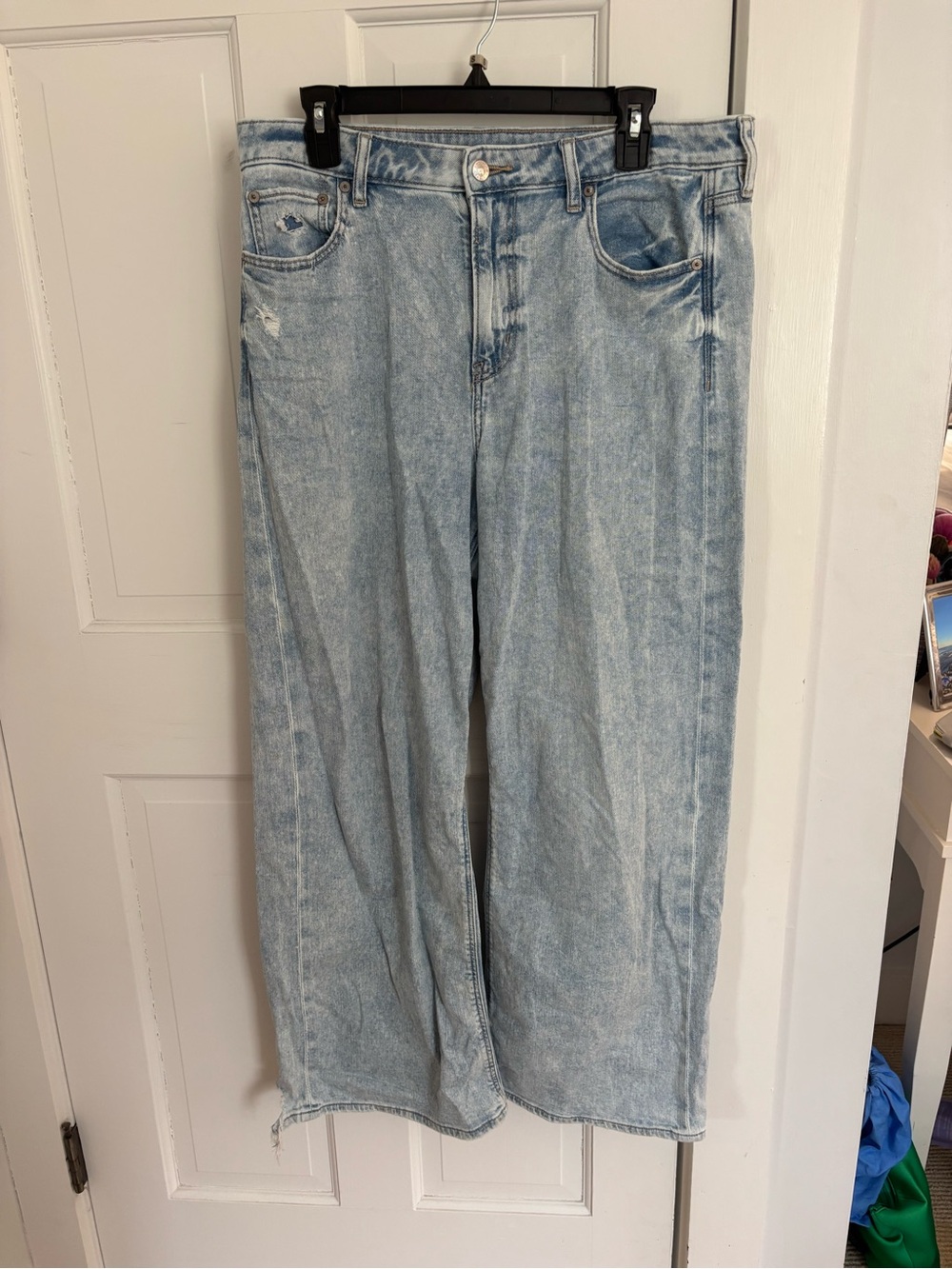 American Eagle Outfitters Light Blue Wide-Leg Jeans